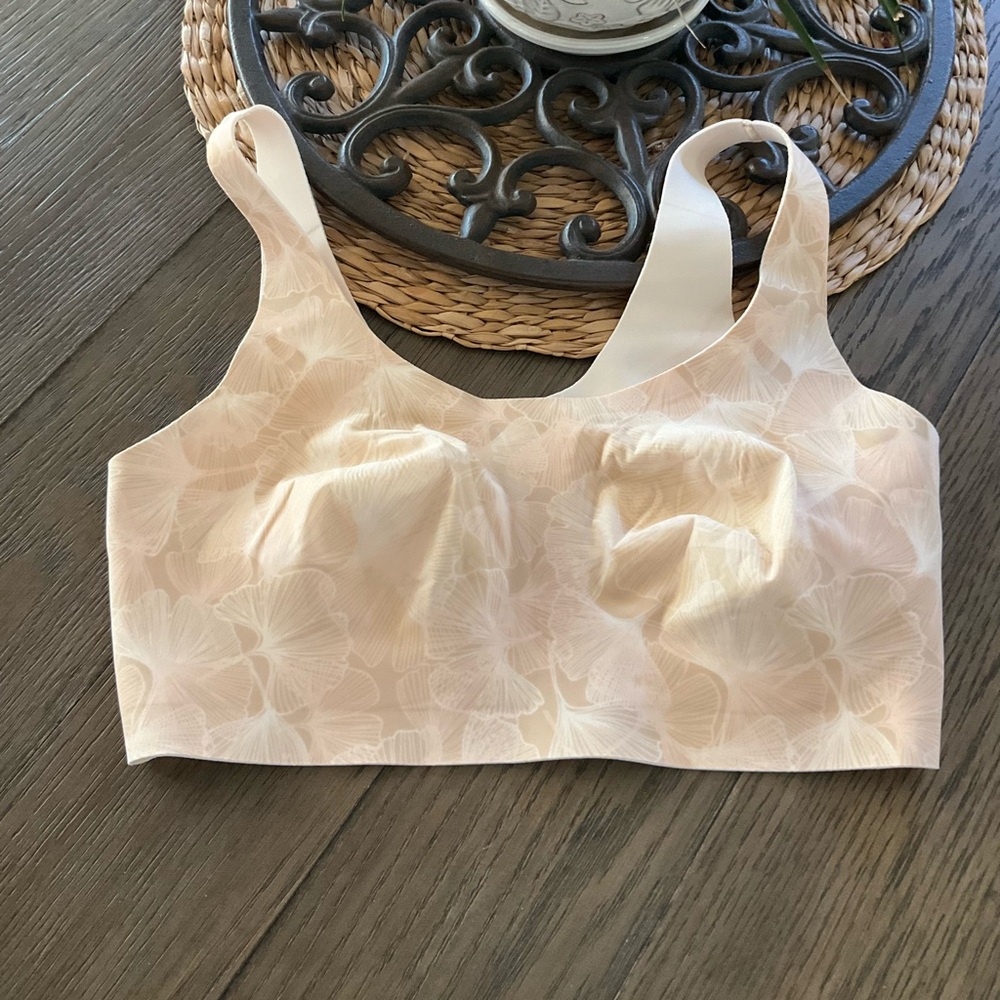Evelyn & Bobbie Bobbie Scoop Bra size small